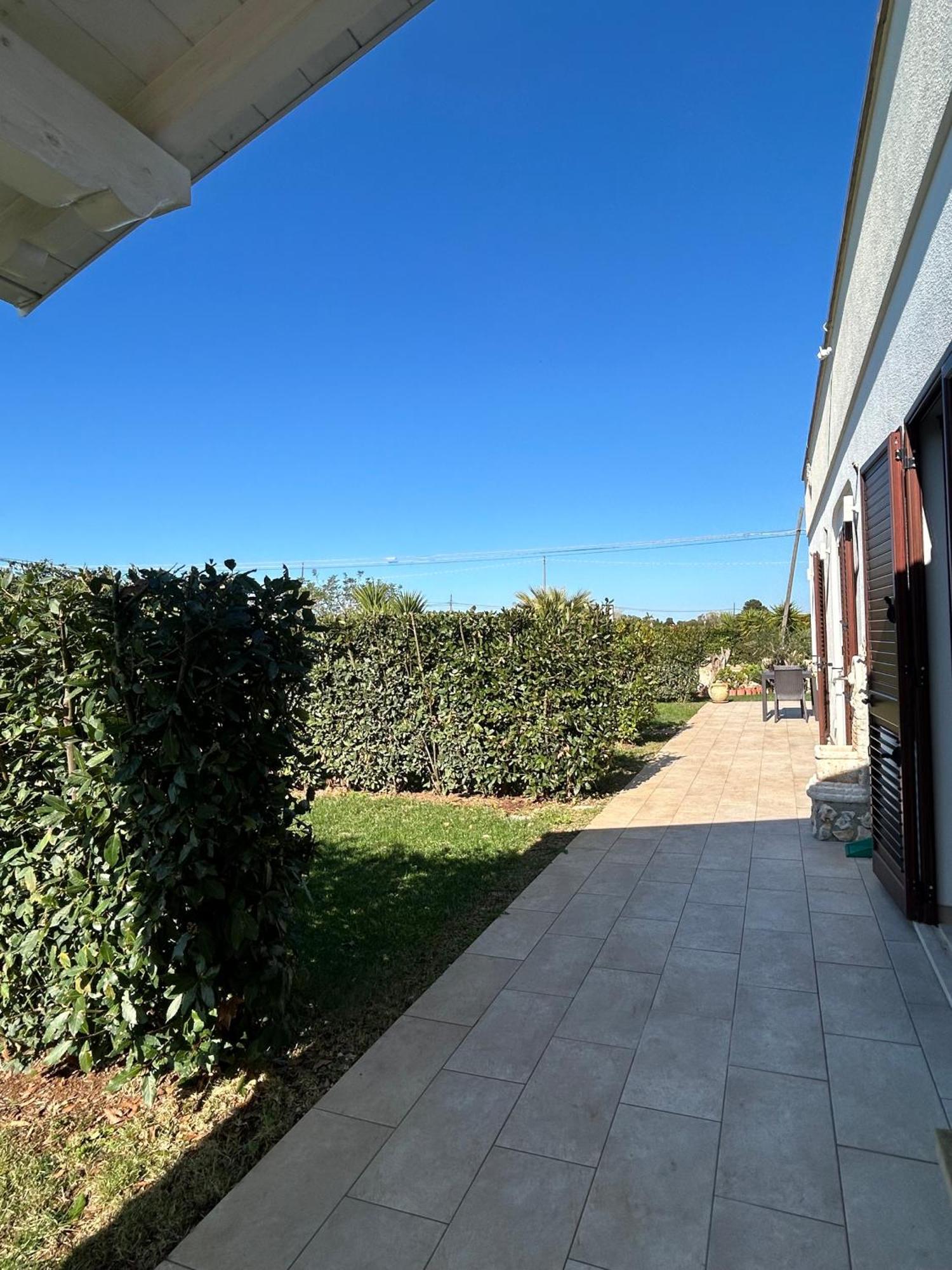 Paluna Otranto Buitenkant foto