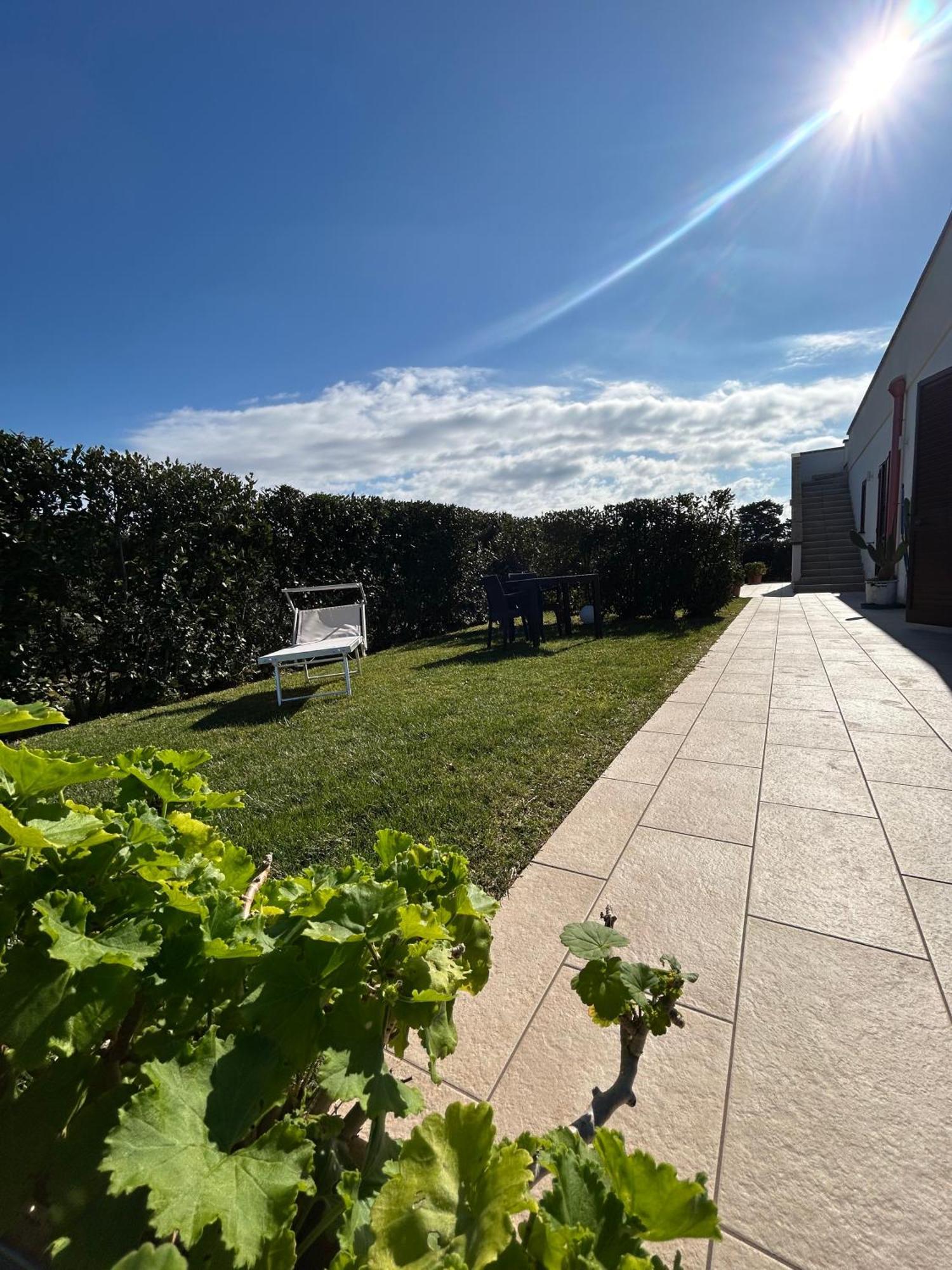 Paluna Otranto Buitenkant foto