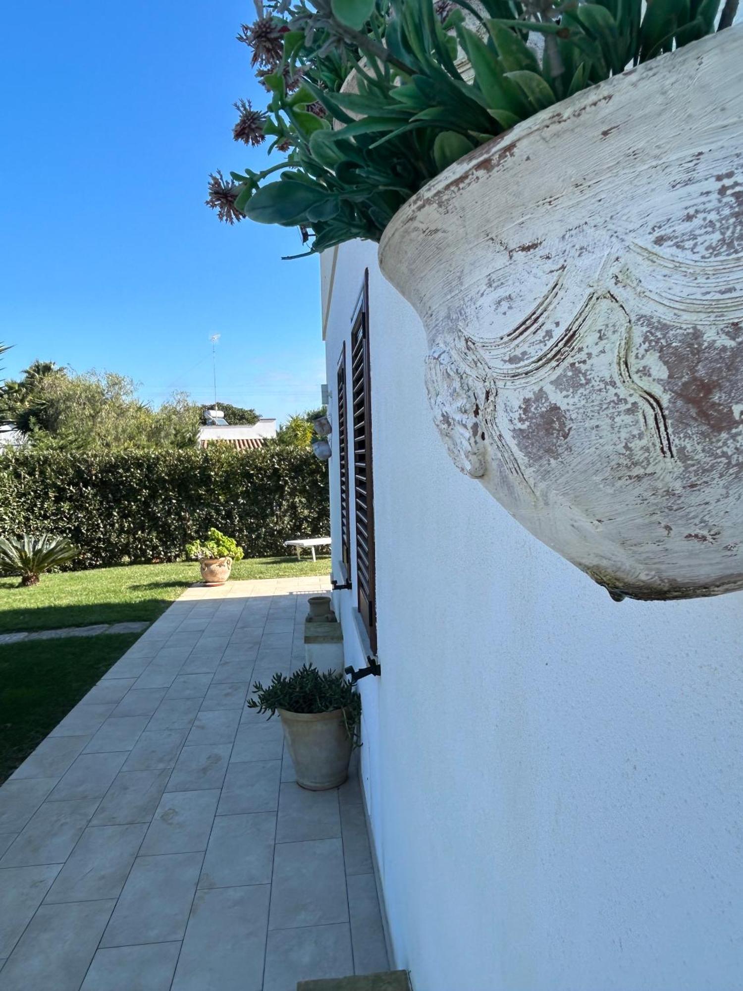 Paluna Otranto Buitenkant foto